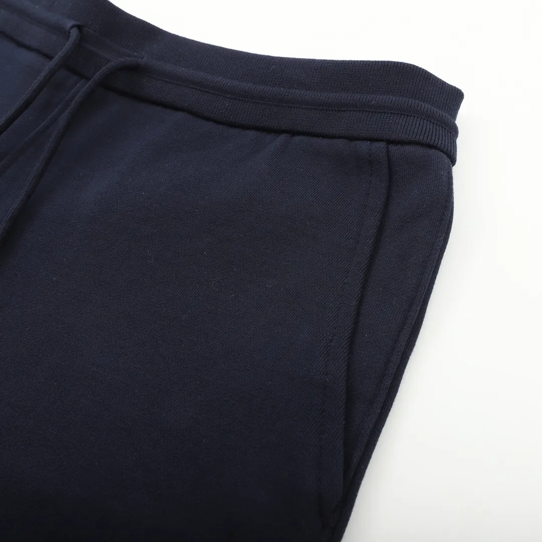 Thom Browne/ Classic # 32s 8s， ， 380g， 500kg（ 1000 ）。 Blue ， In Stock Red， 3000 。 19 ， ， Size ， ZP ， ， 。 Size： 1 -4